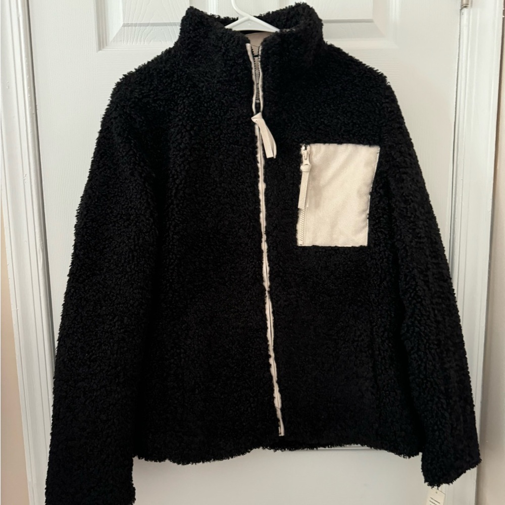 Teddy jacket, NWT, size:L , perfect for the upcoming fall.